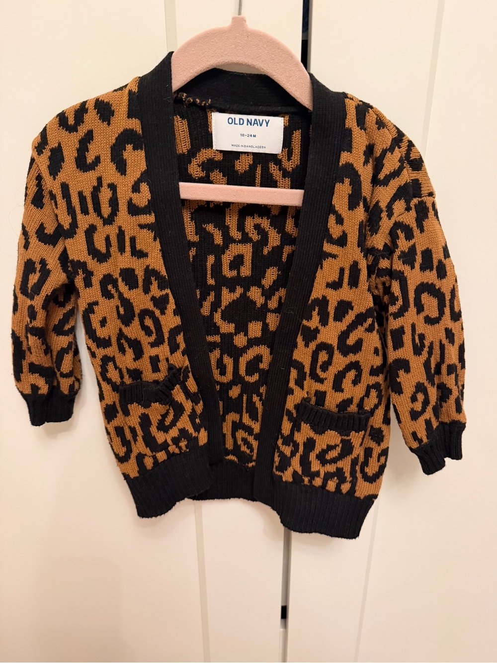 Old Navy Leopard-Print Open-Front Cardigan in Black and Camel